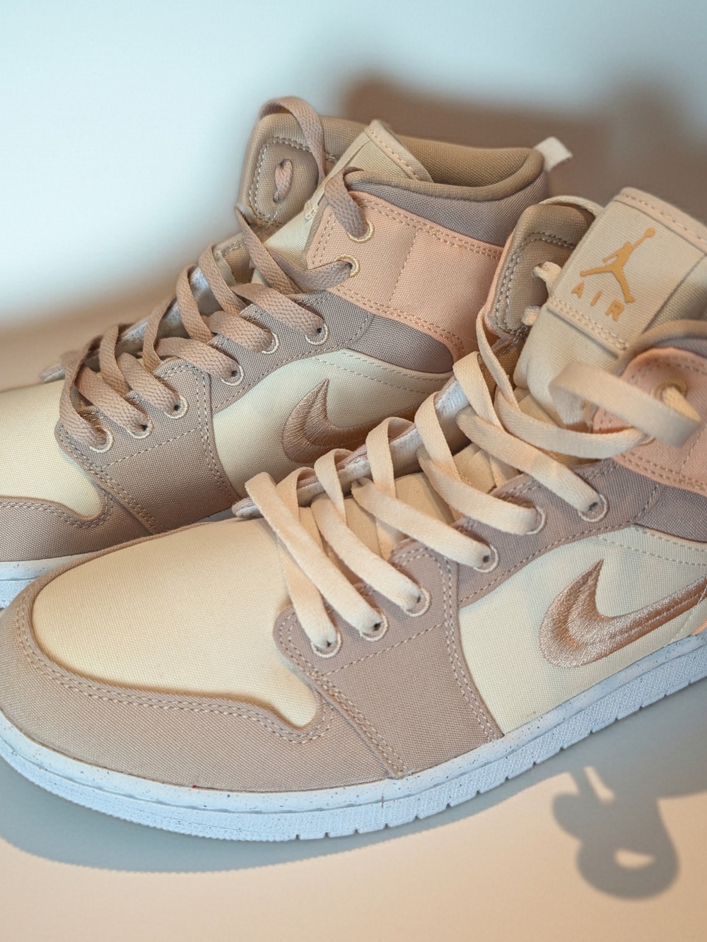 Air Jordan 1 Mid SE “Canvas Khaki” / “Muslin Canvas”